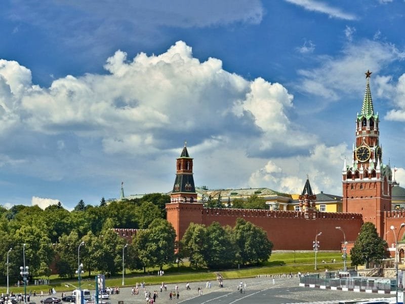 Explore Moscow and Saint-Petersburg_Panoramic view on Moscow Red Square, Kremlin Towers, Russia