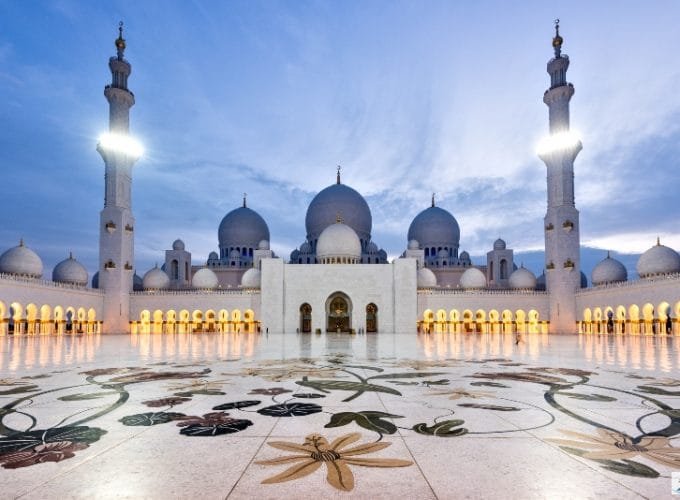 Sheikh Zayed Grand Mosque at Dusk, Abu-Dhabi, UAE_Magic Dubai and Abu Dhabi
